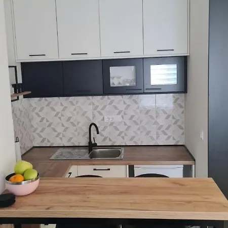 Διαμέρισμα Divcinova 15